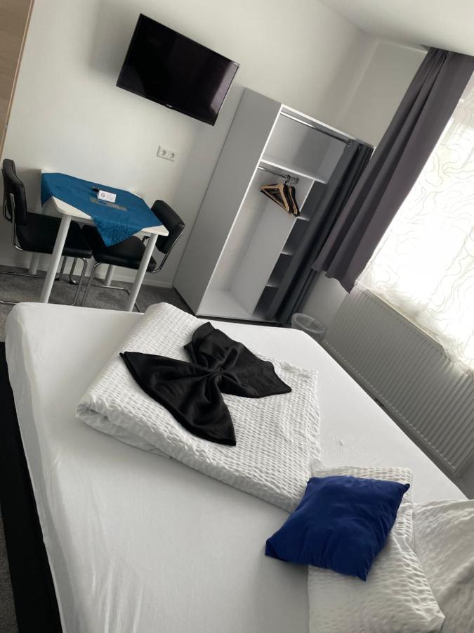 Gaestehaus Uezel フリードリヒスハーフェン エクステリア 写真